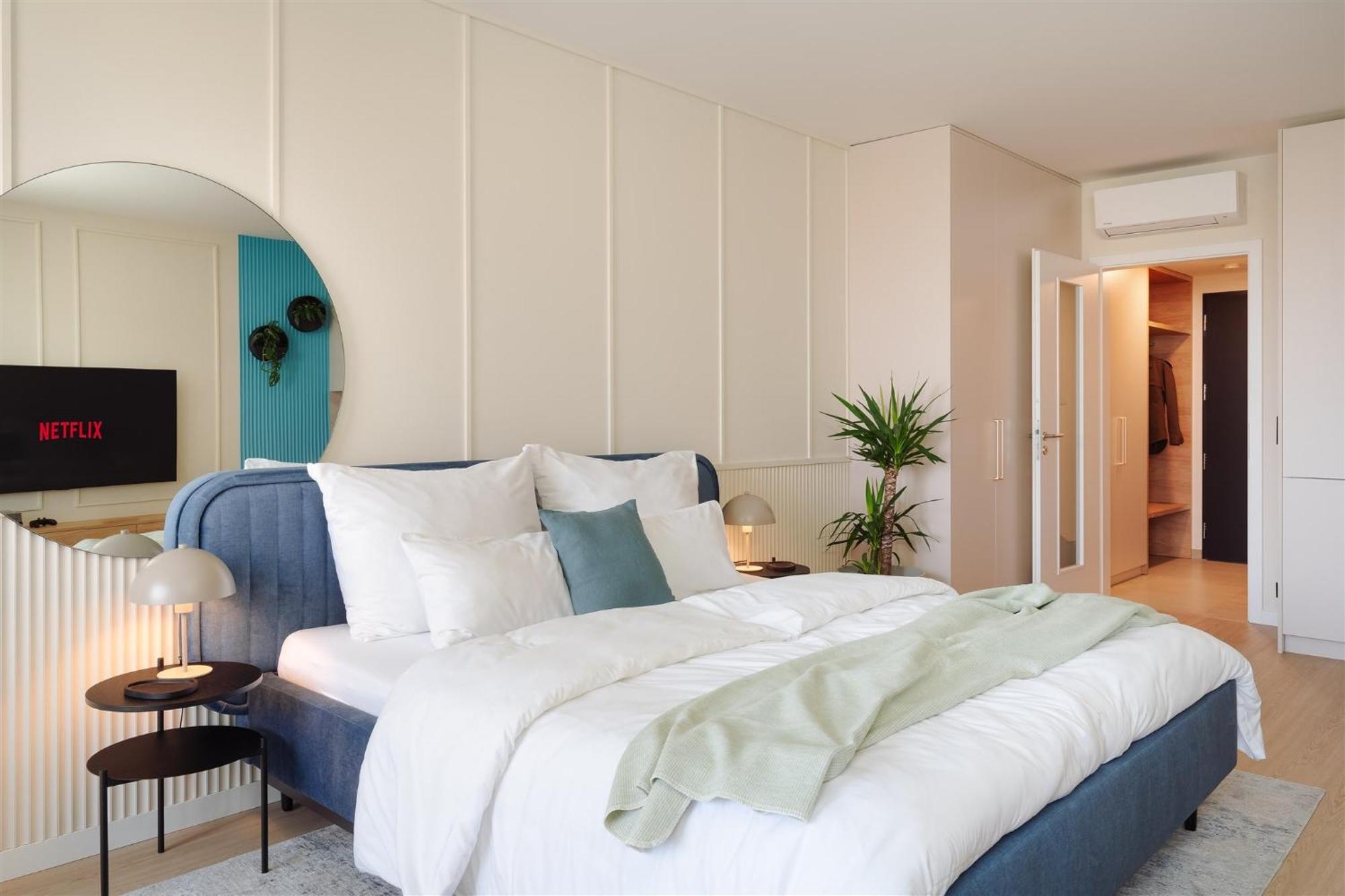 Good Vibe Studio Near Metro - Garage, Air-Conditioning, Vinyl Player براغ المظهر الخارجي الصورة